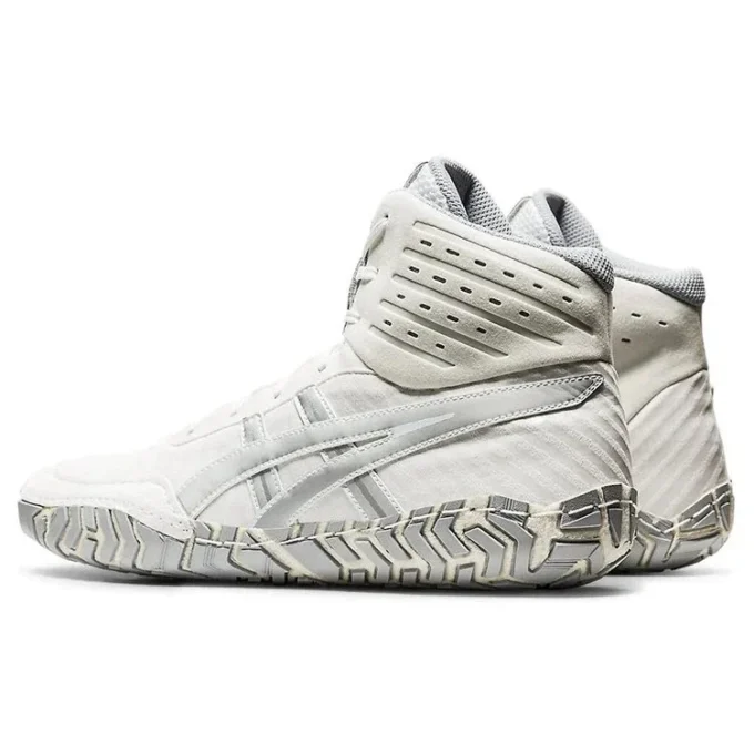 Aggressor 4 “White Pure Silver”