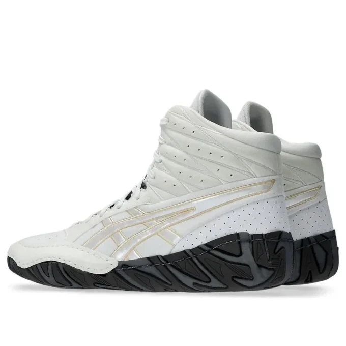 Aggressor 6 “White Champagne”