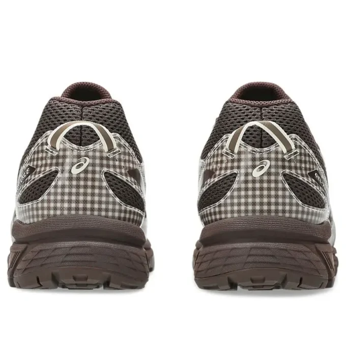 Asics x Story mfg. Gel-Venture 6 “Reddish Brown Gingham”