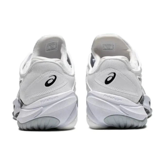 Court FF 3 “White Black”