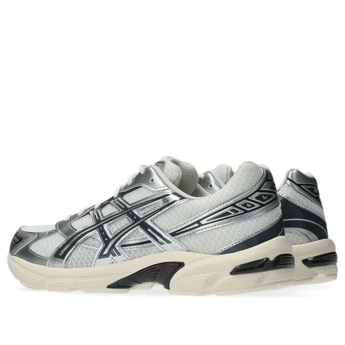 GEL-1130 “Cream Carrier Grey”