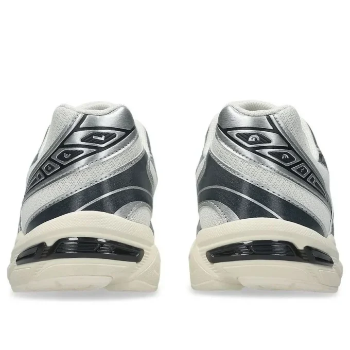GEL-1130 “Cream Carrier Grey”