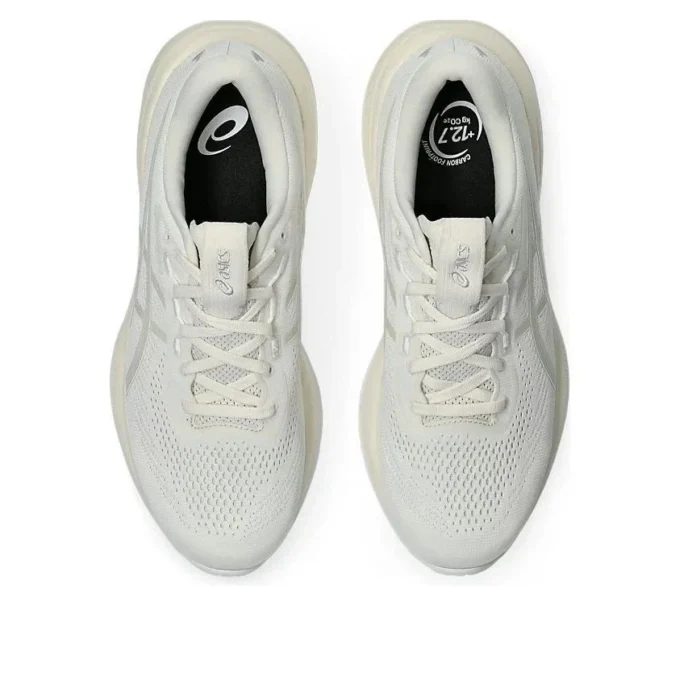 Gel-Cumulus 28 “Cream Glacier Grey”