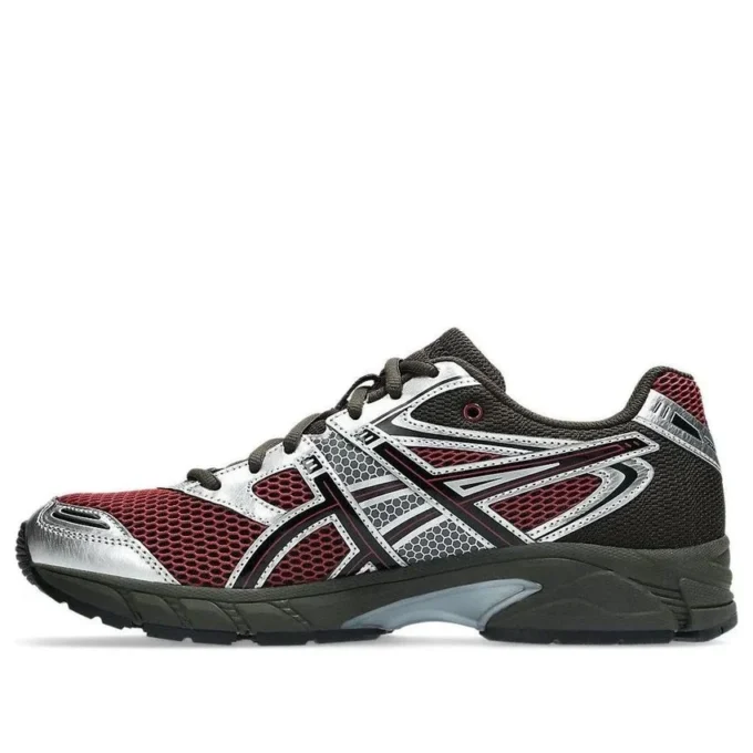 Gel-DS Trainer 14 “Oxblood Black”