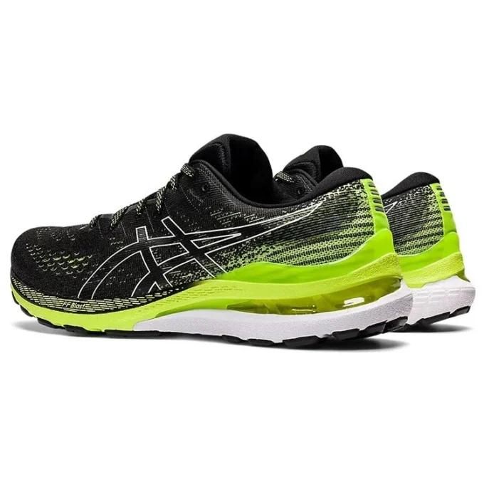 Gel-Kayano 28 “Zwart Hazard Groen”