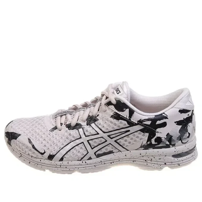 Gel-Noosa Tri “Off White Black”