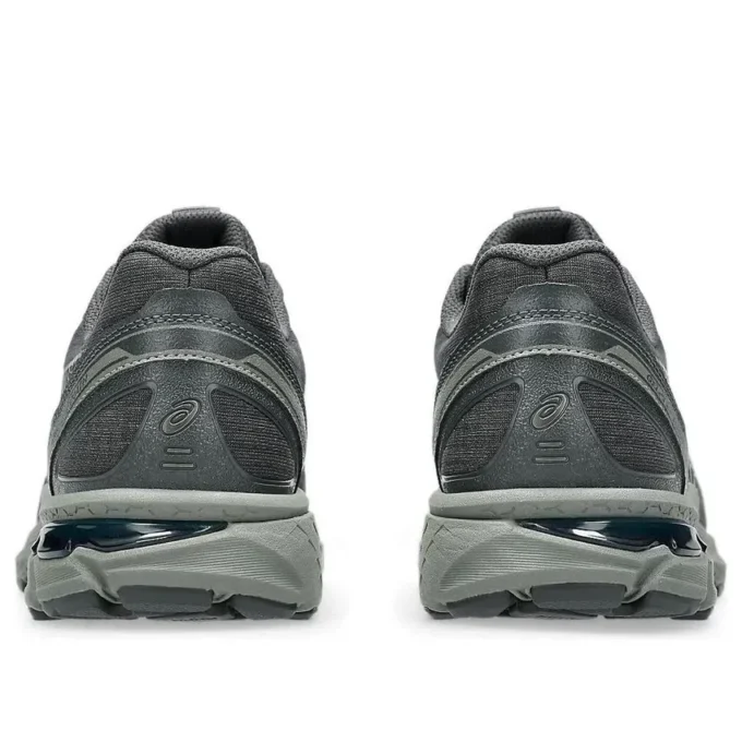 GEL-Terrain Gore-Tex “Graphite Grey Gunmetal”