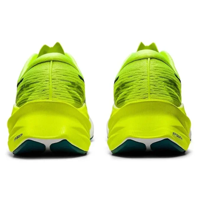 Novablast 3 “Safety Yellow Black”