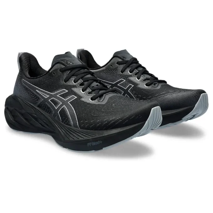 Novablast 4 “Black Graphite Grey”