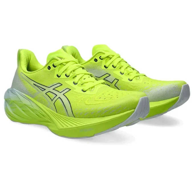 Novablast 4 “Safety Yellow Cool Grey”