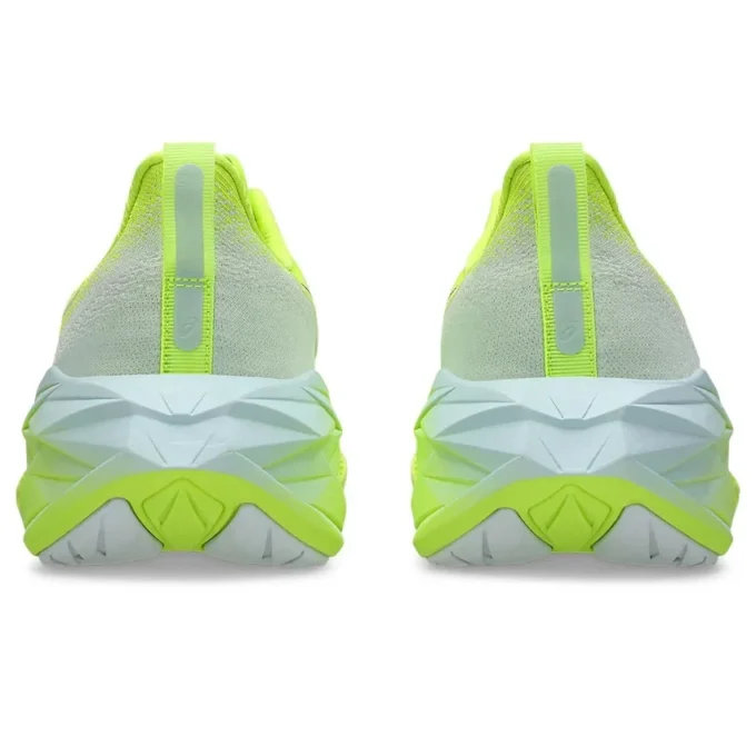 Novablast 4 “Safety Yellow Cool Grey”