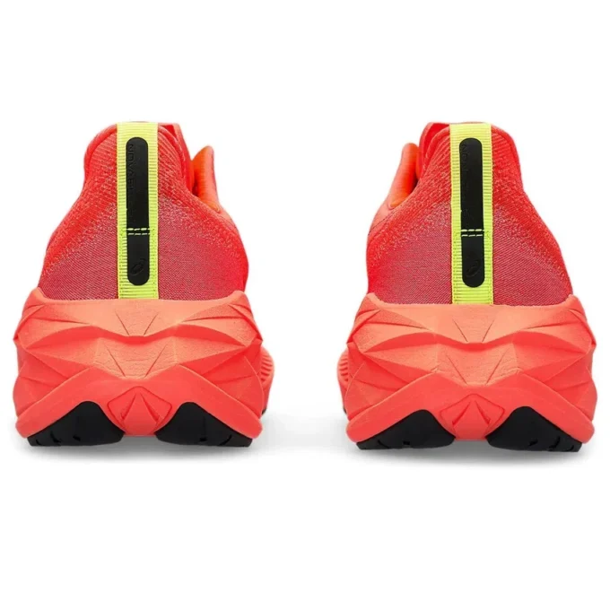 Novablast 4 “Sunrise Red True Red”