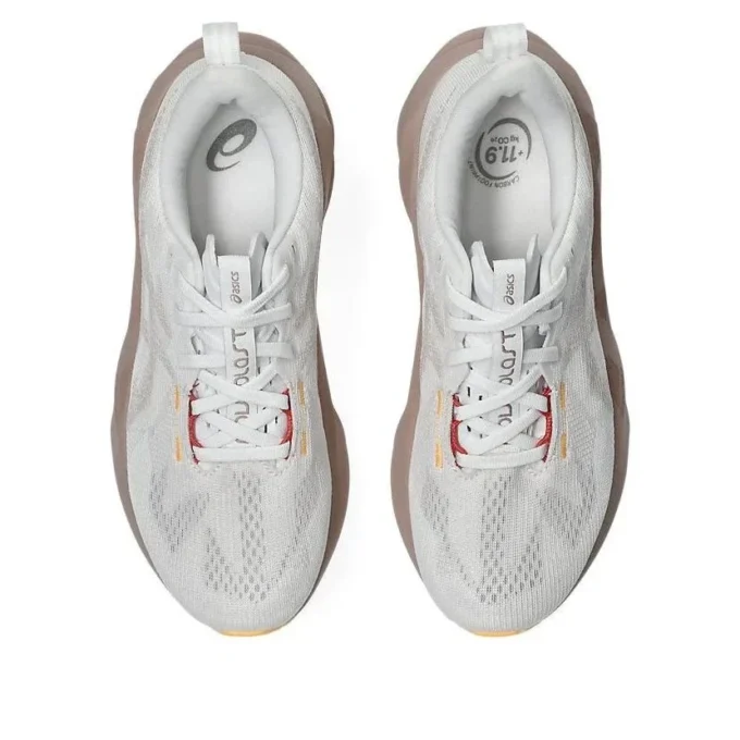 Novablast 5 Wide “White Fawn”