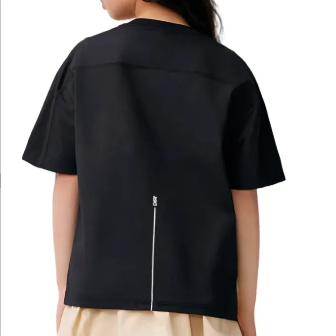 T-shirt met logo-opgestikte zak “Black”